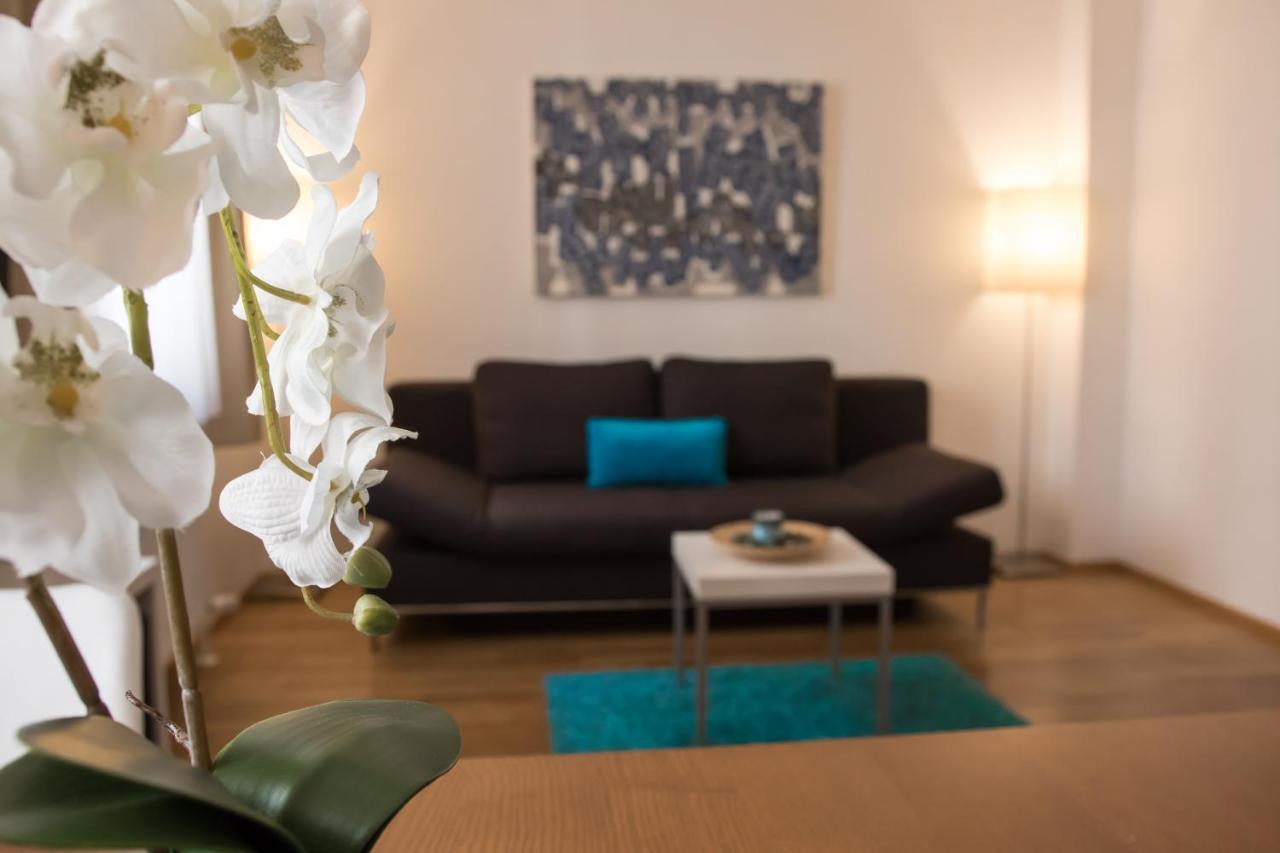Home Sweet Apartments - A Cozy Welcome Виена Екстериор снимка