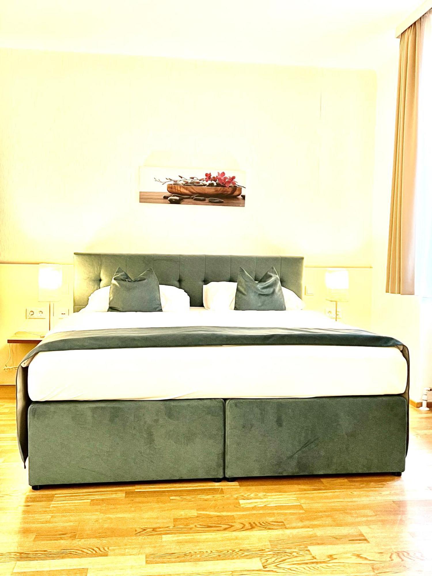 Home Sweet Apartments - A Cozy Welcome Виена Екстериор снимка